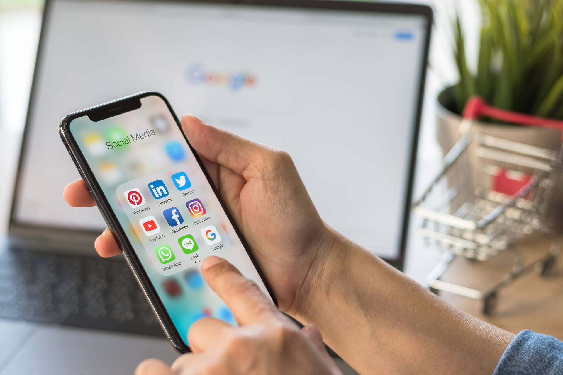 ONLINE ADVERTISING